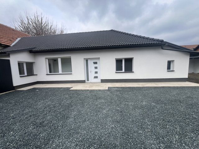 Eladó családi ház, Békéscsabán 43.5 M Ft, 3 szobás