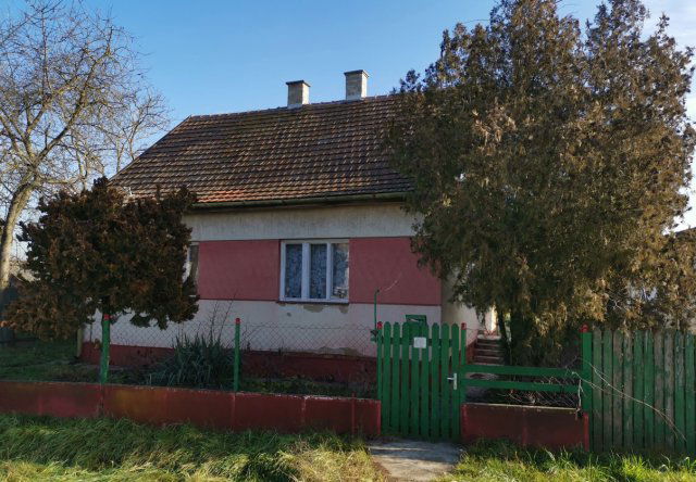 Eladó családi ház, Kabán, Báthory István utcában 6 M Ft