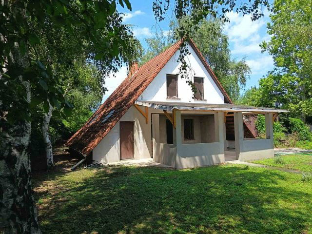 Eladó nyaraló, Szarvason 65 M Ft, 4 szobás / költözzbe.hu