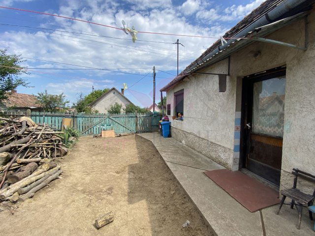 Eladó családi ház, Hajdúsámsonon 20.9 M Ft, 1 szobás