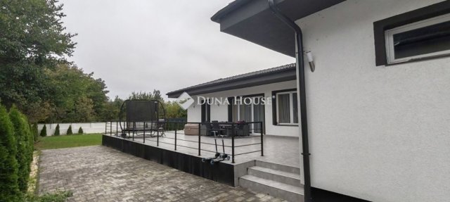 Eladó családi ház, Üllőn 105 M Ft, 4 szobás