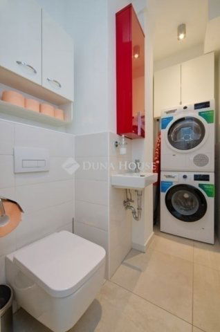 Eladó téglalakás, Budapesten, XII. kerületben 175 M Ft, 3 szobás