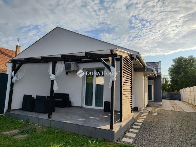 Eladó ikerház, Ócsán 97.9 M Ft, 4 szobás / költözzbe.hu