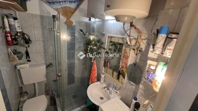 Eladó téglalakás, Budapesten, X. kerületben 32 M Ft, 1 szobás