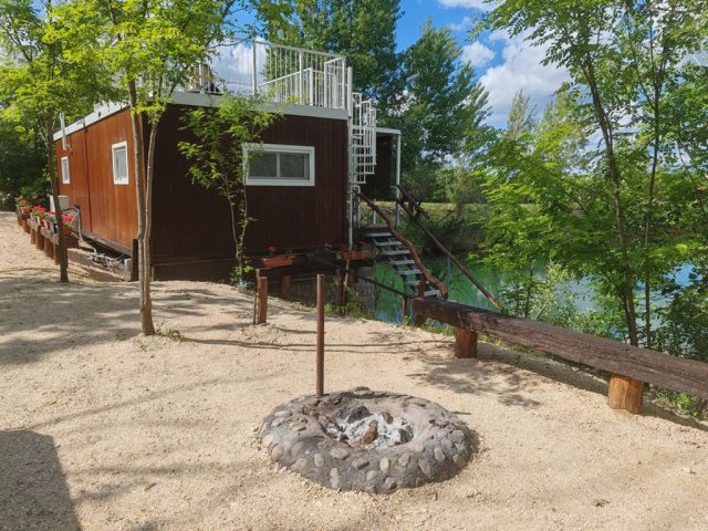 Eladó mezogazdasagi ingatlan, Délegyházán 250 M Ft