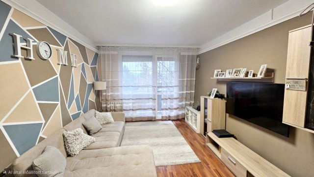 Eladó panellakás, Miskolcon 45.9 M Ft, 3 szobás