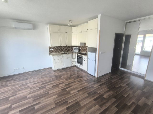Kiadó téglalakás, albérlet, Tatabányán 170 E Ft / hó