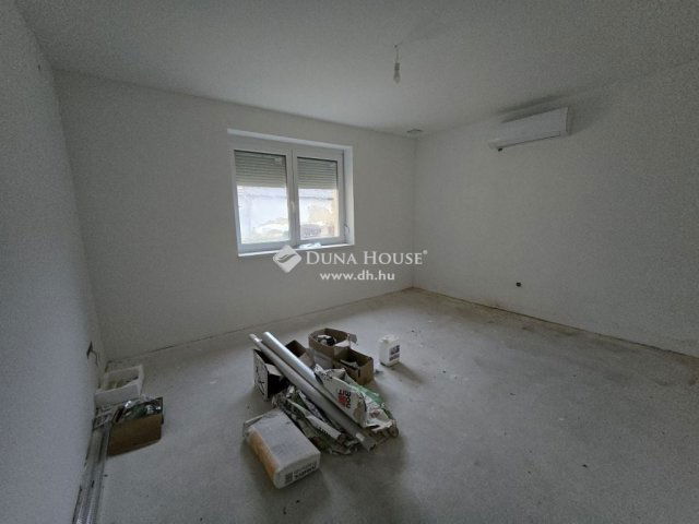 Eladó családi ház, Aranyosgadányban 85 M Ft, 7 szobás