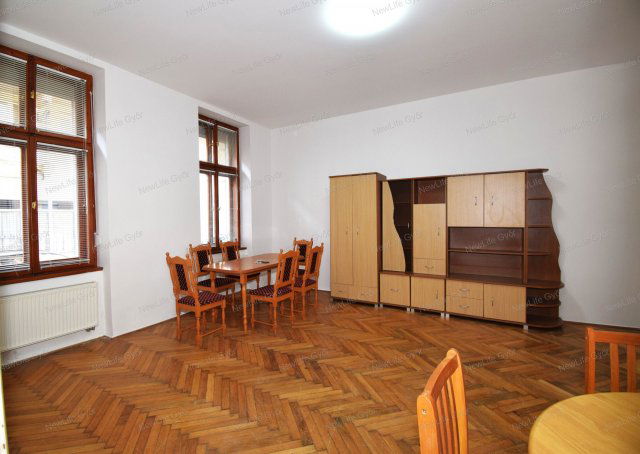 Kiadó téglalakás, albérlet, Győrött, Bajcsy-Zsilinszky úton