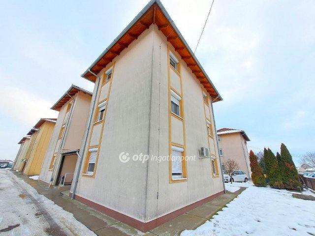 Eladó téglalakás, Albertirsán 56.45 M Ft, 3 szobás