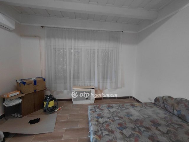 Eladó családi ház, Jászteleken 19.9 M Ft, 4 szobás