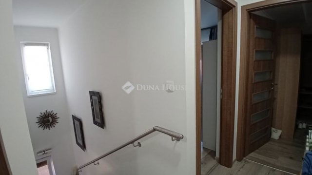 Eladó ikerház, Siófokon 179.99 M Ft, 4 szobás