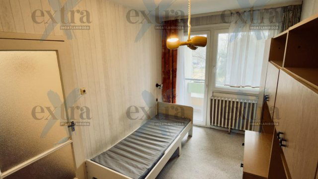 Eladó panellakás, Szegeden 43.9 M Ft, 2 szobás