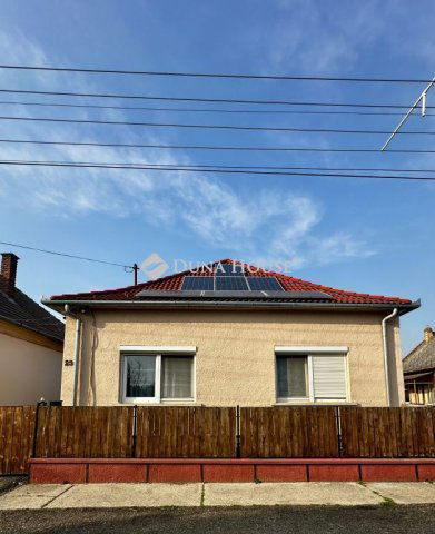Eladó családi ház, Szigetváron 69 M Ft, 3 szobás