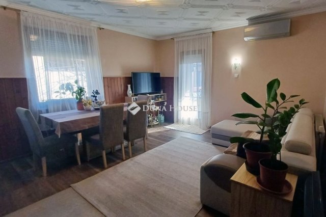 Eladó családi ház, Nagykőrösön 81 M Ft, 5+1 szobás