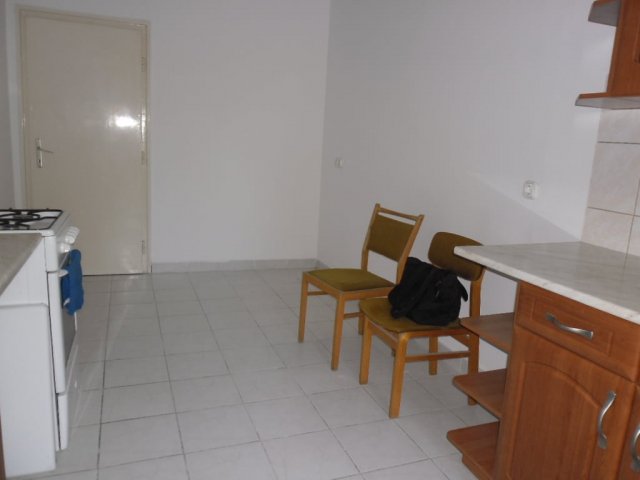 Kiadó téglalakás, albérlet, Szekszárdon 100 E Ft / hó