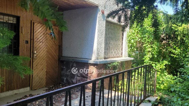 Eladó családi ház, Balatonalmádiban 79.9 M Ft, 1+1 szobás