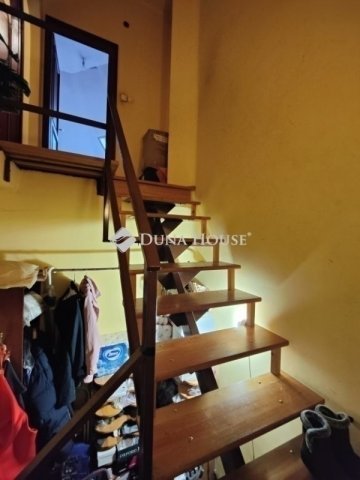 Eladó nyaraló, Vecsésen 105 M Ft, 6 szobás