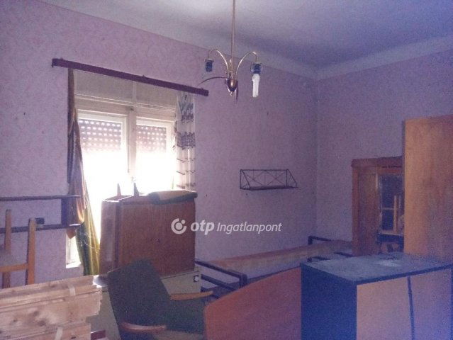 Eladó családi ház, Dombóváron 20.9 M Ft, 3+1 szobás