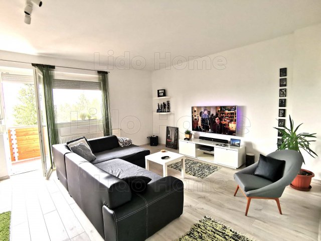 Eladó téglalakás, Keszthelyen 53.9 M Ft, 2 szobás