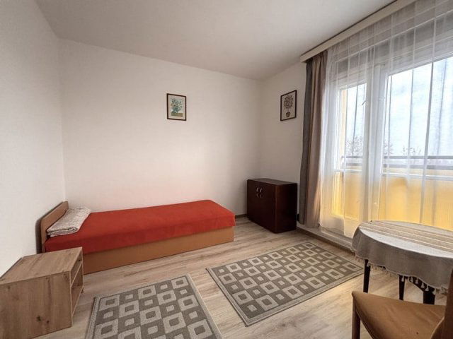 Eladó panellakás, Pécsett, Páfrány utcában 40.9 M Ft, 2 szobás