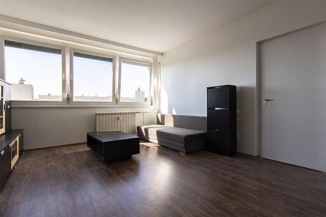 Eladó panellakás, Budapesten, XXI. kerületben, Árpád utcában