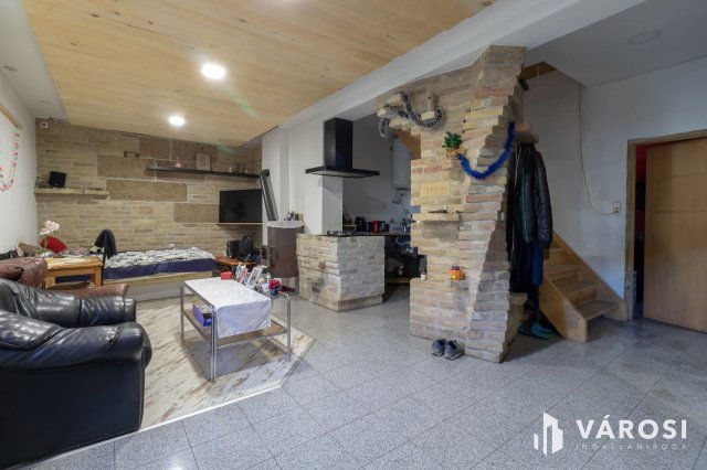 Eladó családi ház, Simontornyán 45.9 M Ft, 5 szobás