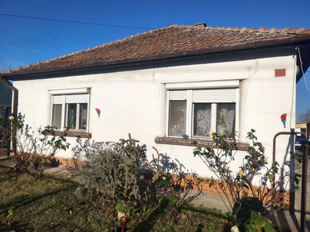 Eladó családi ház, Szegeden 69.9 M Ft, 3 szobás