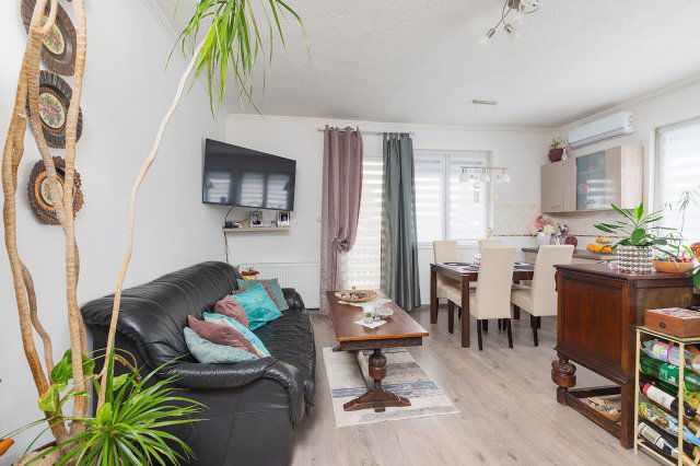 Eladó téglalakás, Budapesten, XVII. kerületben, Agyagos utcában