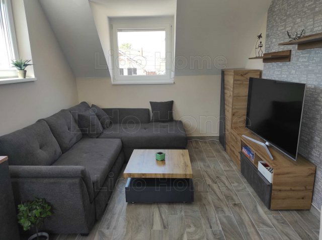 Eladó téglalakás, Balatonbogláron 76.9 M Ft, 2+2 szobás