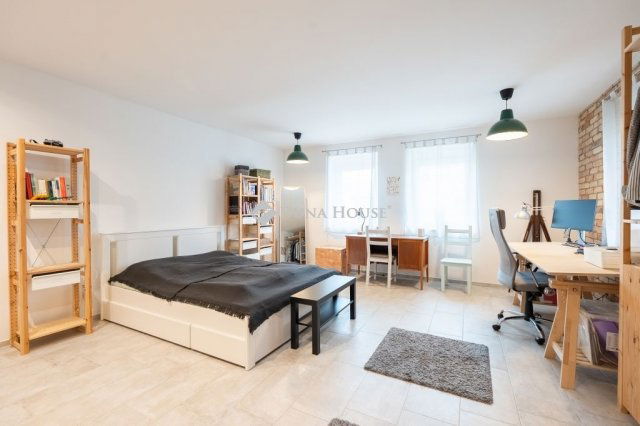 Eladó családi ház, Kecskéden 159 M Ft, 6 szobás