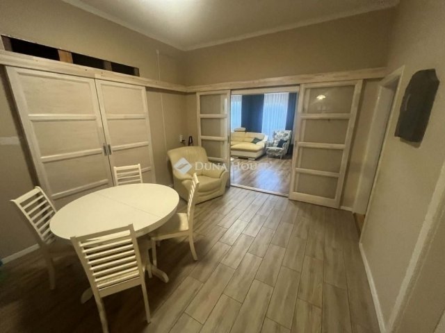 Eladó családi ház, Monoron 105 M Ft, 4 szobás