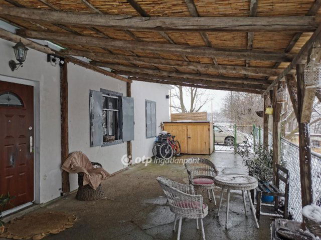 Eladó nyaraló, Faddon 29 M Ft, 1+3 szobás / költözzbe.hu