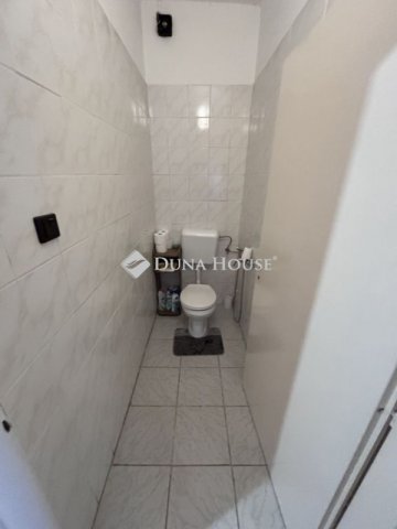 Eladó családi ház, Bakson 28 M Ft, 4 szobás