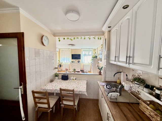 Eladó téglalakás, Szegeden 57 M Ft, 1 szobás