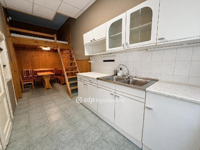Eladó téglalakás, Budapesten, XI. kerületben 59.9 M Ft, 1 szobás