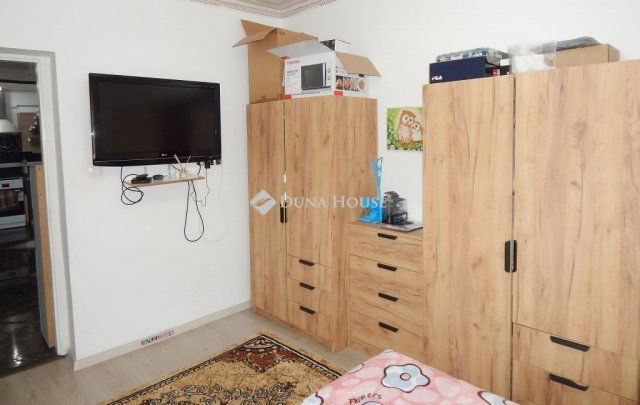 Eladó családi ház, Enyingen 55 M Ft, 4 szobás