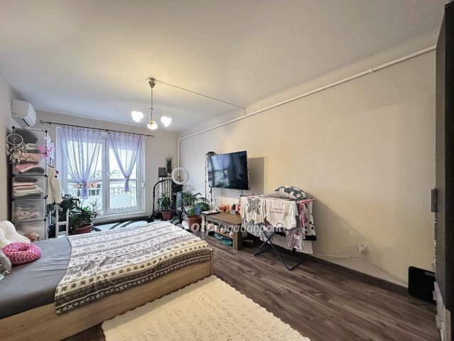 Eladó panellakás, Budapesten, III. kerületben 76.9 M Ft