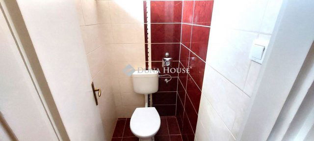 Eladó téglalakás, Szombathelyen 0.043 M Ft, 2 szobás