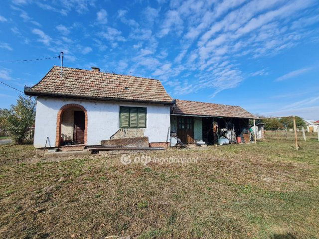 Eladó családi ház, Hajdúszoboszlón 11.9 M Ft, 1 szobás