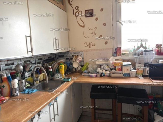 Eladó panellakás, Budapesten, III. kerületben 58.9 M Ft, 2 szobás