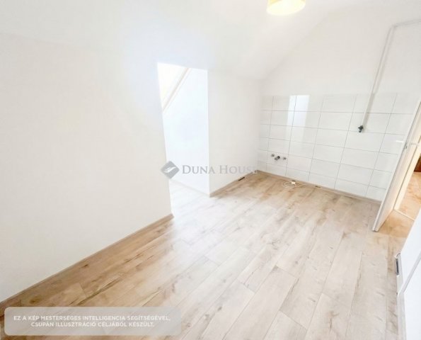Eladó téglalakás, Kecskeméten 43 M Ft, 2 szobás