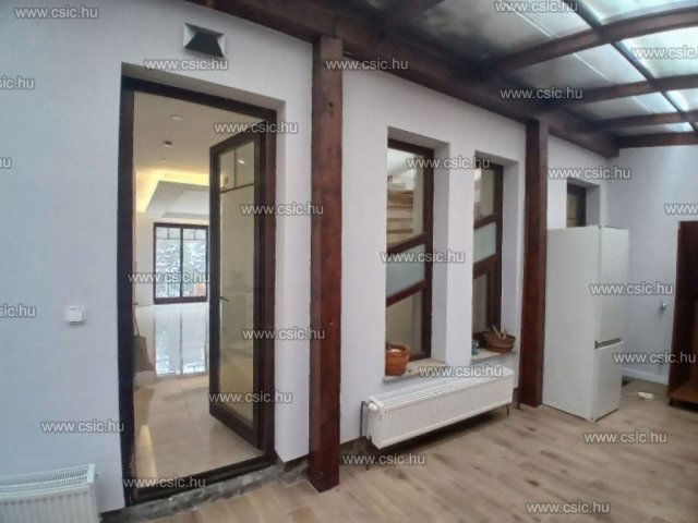 Eladó téglalakás, Solymáron 198 M Ft, 4 szobás