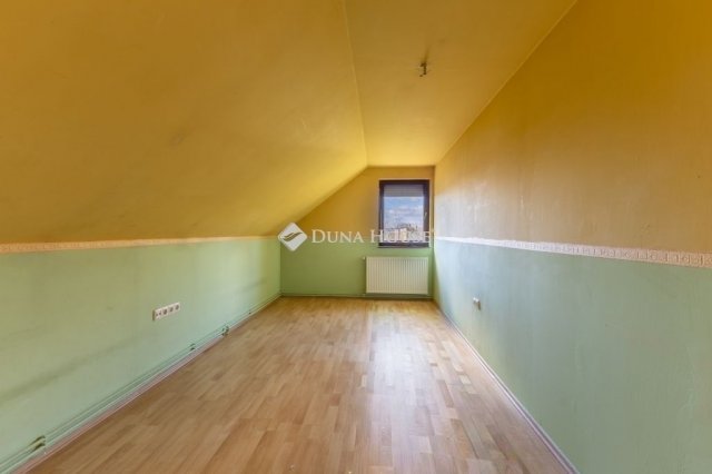 Eladó családi ház, Budapesten, XVIII. kerületben 99.9 M Ft