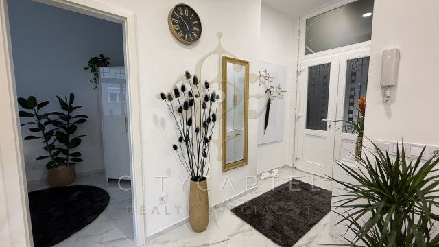 Eladó téglalakás, Budapesten, V. kerületben 116.9 M Ft, 2 szobás