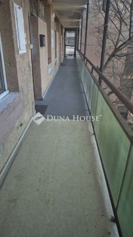 Eladó téglalakás, Budapesten, IV. kerületben 52.5 M Ft, 1 szobás