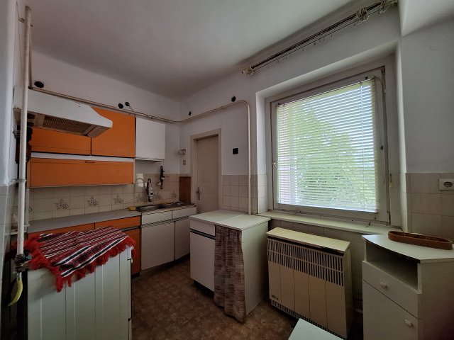 Eladó téglalakás, Győrött 51 M Ft, 2 szobás