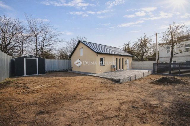 Eladó családi ház, Debrecenben 72 M Ft, 3 szobás