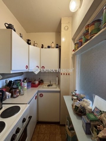 Eladó panellakás, Debrecenben 36.5 M Ft, 1 szobás