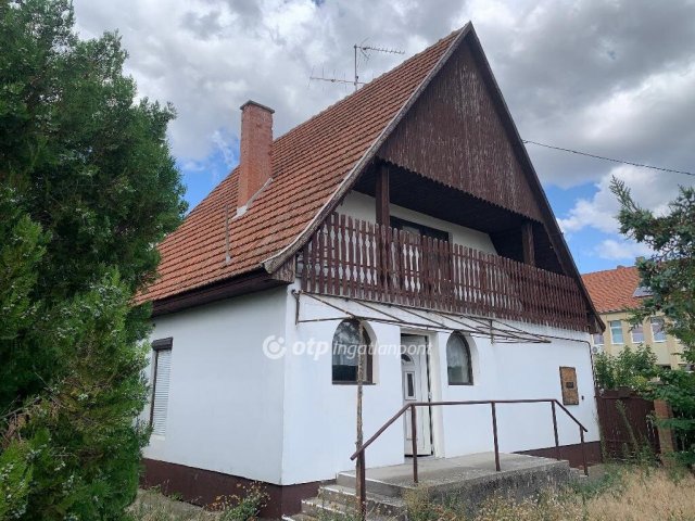 Eladó családi ház, Szankon 39.9 M Ft, 3+1 szobás
